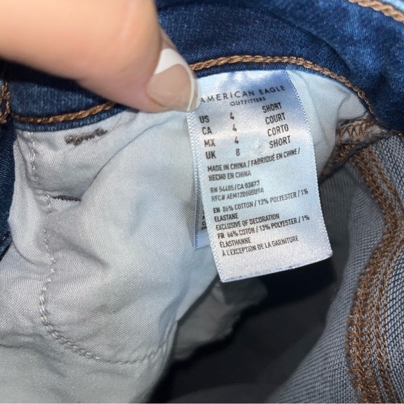 American Eagle Super Stretch Distressed Jegging Short - Picture 6 of 6